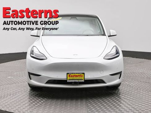Used 2021 Tesla Model Y Long Range AWD/4WD image 2