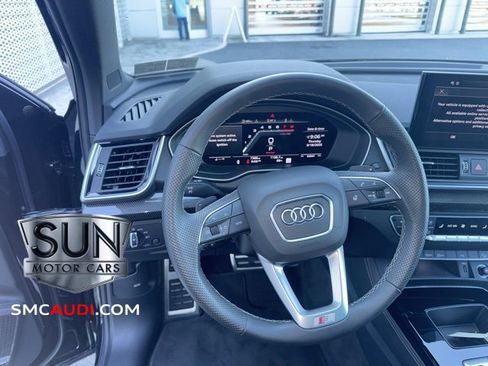 Used 2025 Audi SQ5 Premium Plus w/ Premium Plus Package image 37
