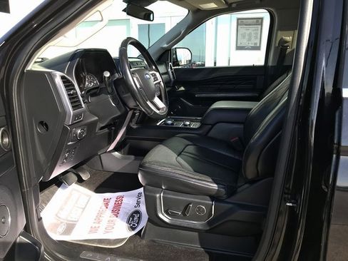 Used 2019 Ford Expedition Max Platinum image 5