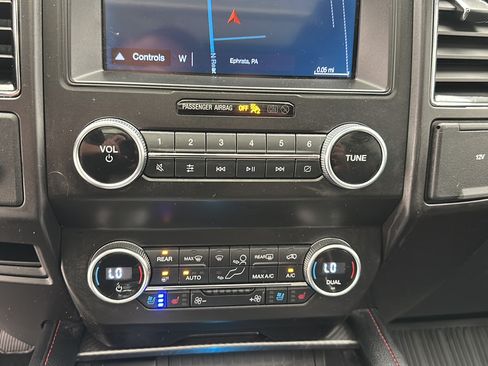 Used 2019 Ford Expedition Max Limited w/ Equipment Group 303A AWD/4WD image 20