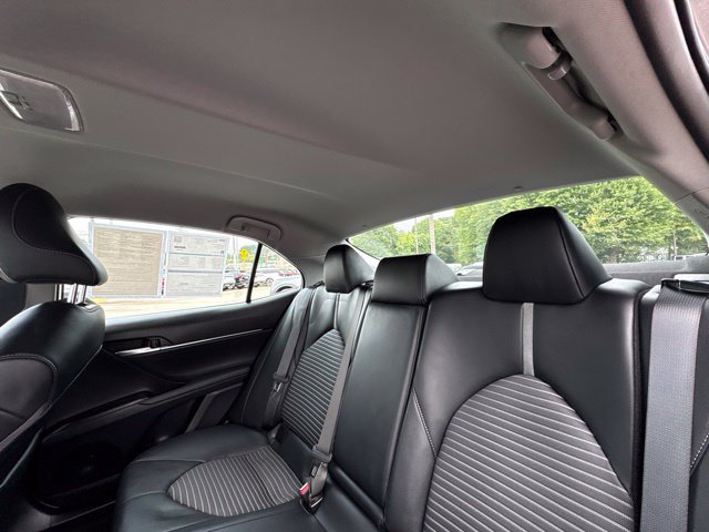 Used 2021 Toyota Camry SE FWD image 29