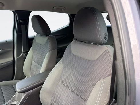 Used 2022 Chevrolet Bolt EUV LT w/ Driver Confidence Package FWD image 21