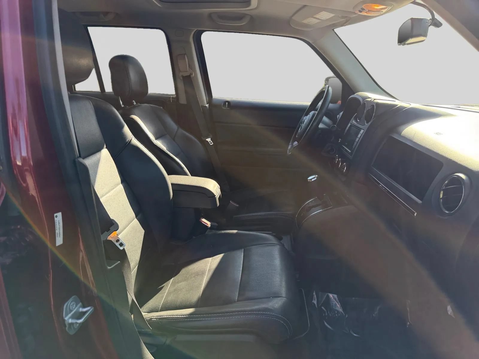 Used 2015 Jeep Patriot High Altitude FWD image 15