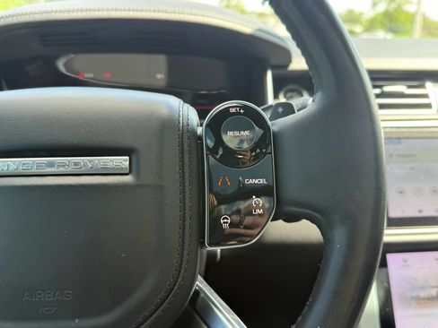Used 2018 Land Rover Range Rover HSE AWD/4WD image 25