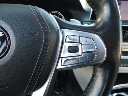 Used 2016 BMW 750i xDrive image 63