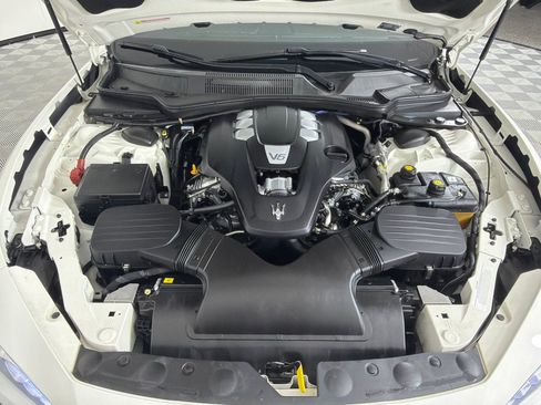 Used 2019 Maserati Ghibli RWD image 27