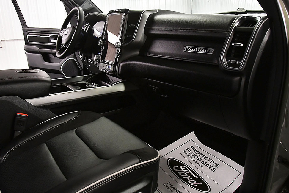 Used 2026 RAM 1500 Laramie AWD/4WD image 28
