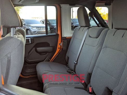 Used 2025 Jeep Wrangler Unlimited Sport AWD/4WD image 32
