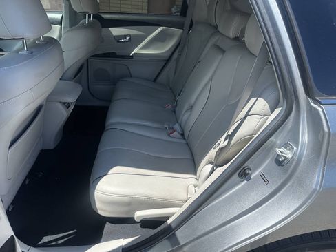 Used 2015 Toyota Venza XLE w/ XLE Premium Package AWD/4WD image 9