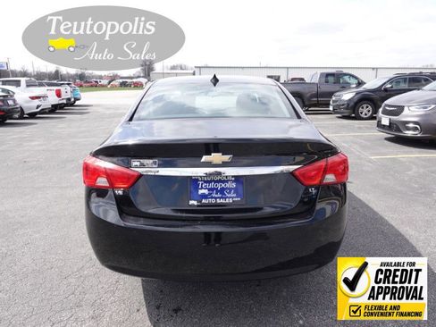 Used 2019 Chevrolet Impala LT FWD image 2
