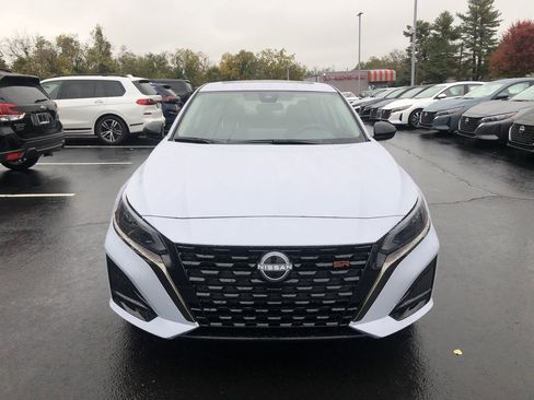 New 2025 Nissan Altima 2.5 SR w/ SR Premium Package image 16