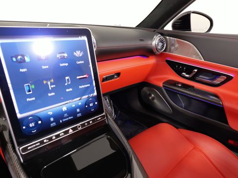 Used 2022 Mercedes-Benz SL 63 AMG 4MATIC image 41