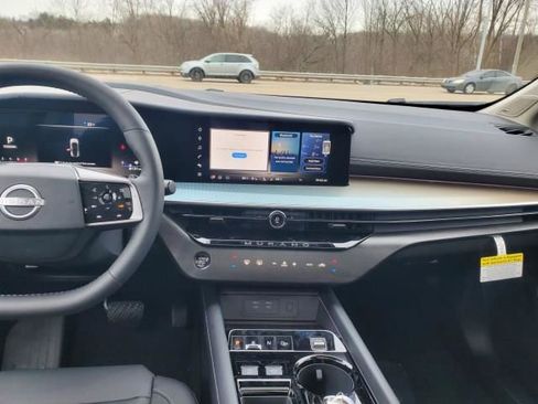 New 2025 Nissan Murano SL image 12