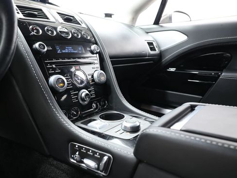 Used 2014 Aston Martin Rapide S RWD image 26