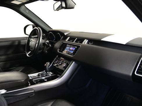 Used 2016 Land Rover Range Rover Sport HSE image 19