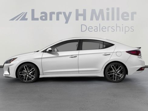Used 2019 Hyundai Elantra Sport w/ Cargo Package image 4