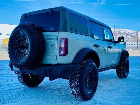 New 2026 Ford Bronco Badlands image 5