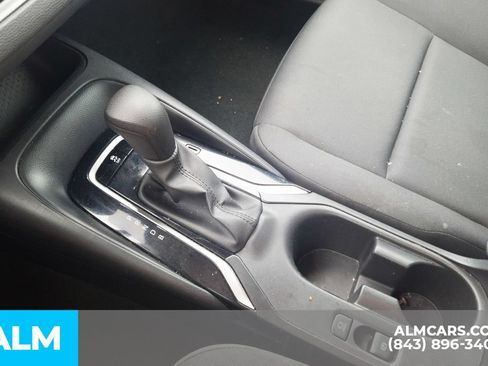 Used 2024 Toyota Corolla LE FWD image 10