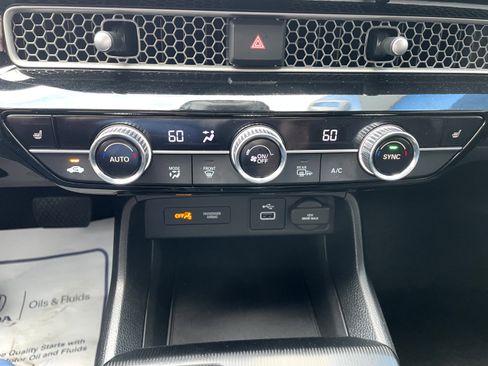 Used 2024 Honda Civic EX image 19