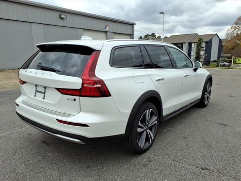 New 2026 Volvo V60 B5 Cross Country Plus w/ Protection Package Premier image 3