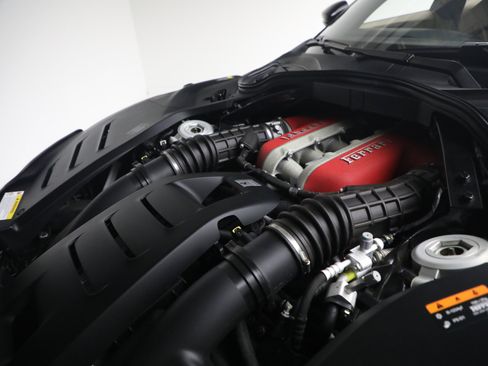 Certified 2024 Ferrari Purosangue AWD/4WD image 37
