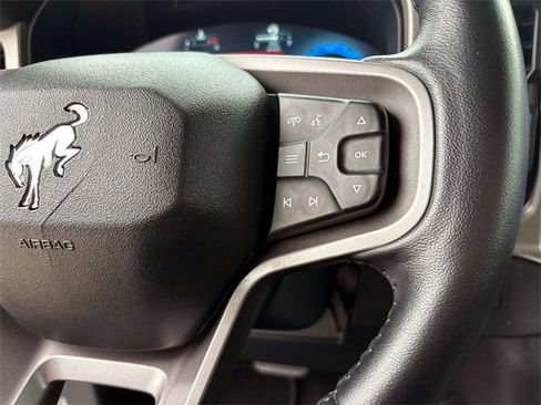 Used 2025 Ford Bronco Outer Banks image 19