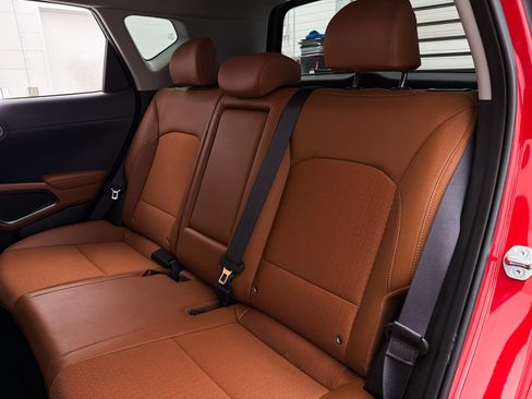 Certified 2025 Kia Soul EX FWD image 28