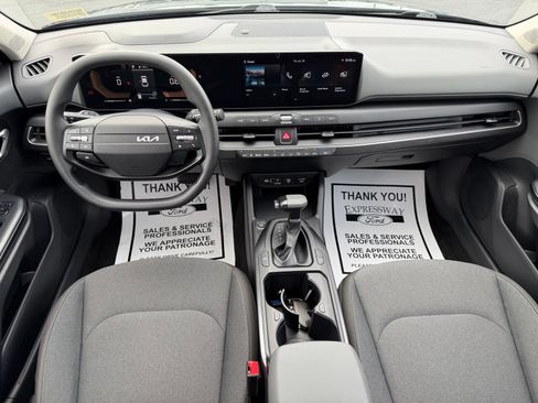 Used 2025 Kia K4 FWD image 14