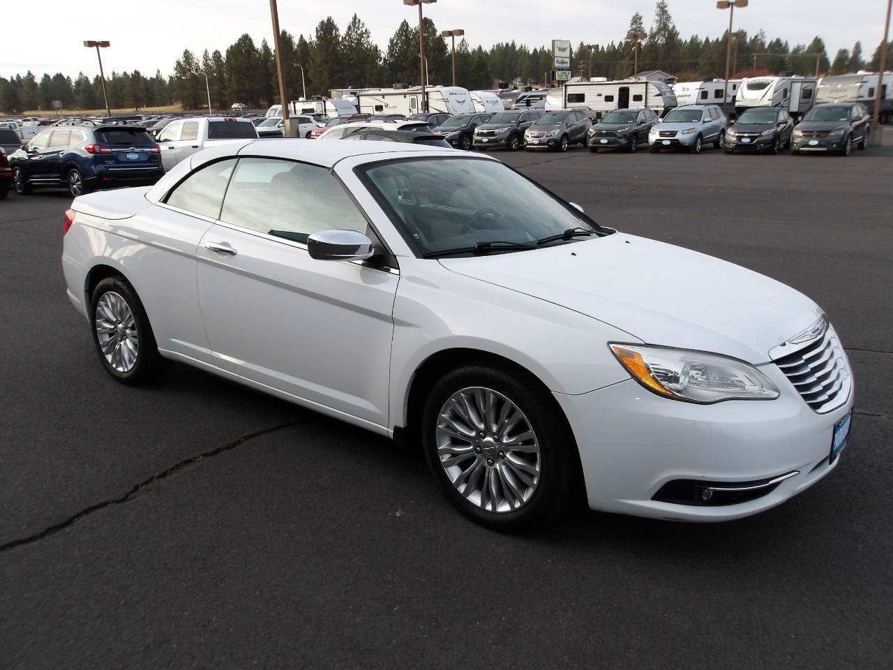 Used 2014 Chrysler 200 Limited FWD image 7
