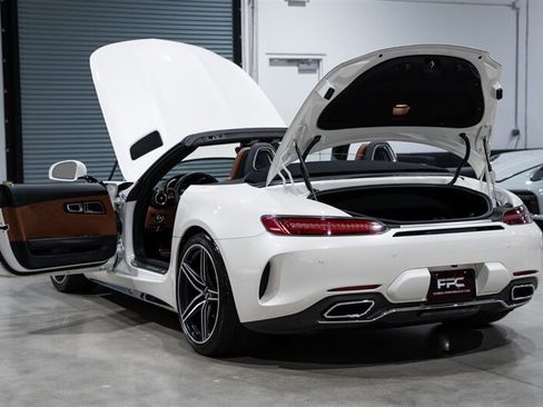 Used 2018 Mercedes-Benz AMG GT C image 36
