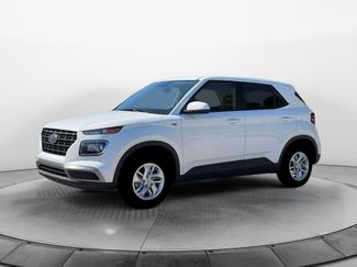 New 2026 Hyundai Venue SE video 2