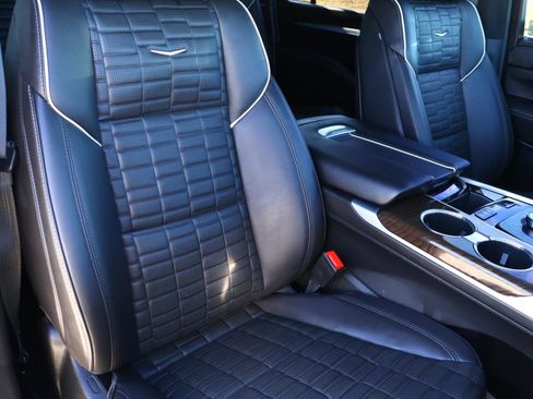 Used 2025 Cadillac Escalade ESV Sport Platinum w/ LPO, Floor Liner Package image 25