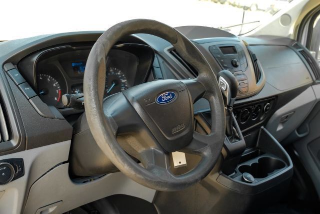 Used 2018 Ford Transit 250 130 Medium Roof RWD image 22