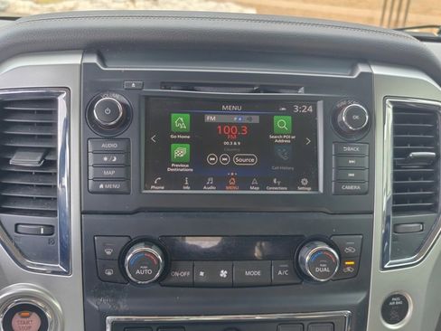 Used 2019 Nissan Titan PRO-4X w/ Pro-4x Convenience Package image 32