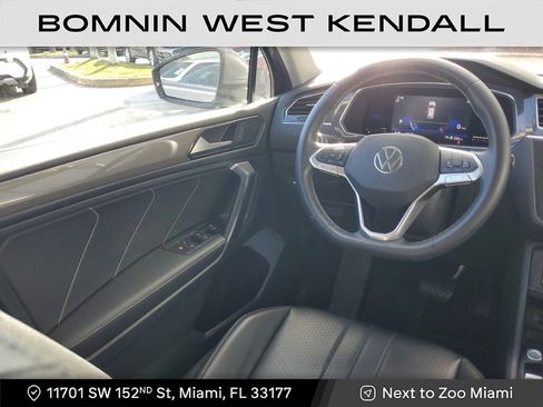 Used 2022 Volkswagen Tiguan SE image 14
