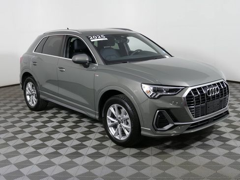 Certified 2025 Audi Q3 2.0T Premium Plus w/ Premium Plus Package image 1