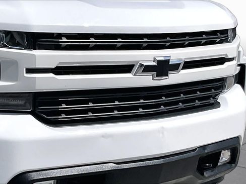 Used 2021 Chevrolet Silverado 1500 RST w/ Convenience Package II AWD/4WD image 26