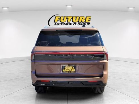 New 2026 Lincoln Navigator L Black Label AWD/4WD image 4