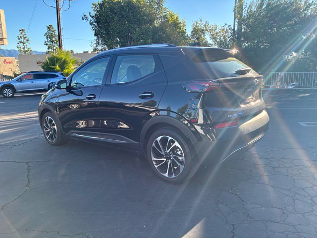 Certified 2023 Chevrolet Bolt EUV Premier FWD image 3