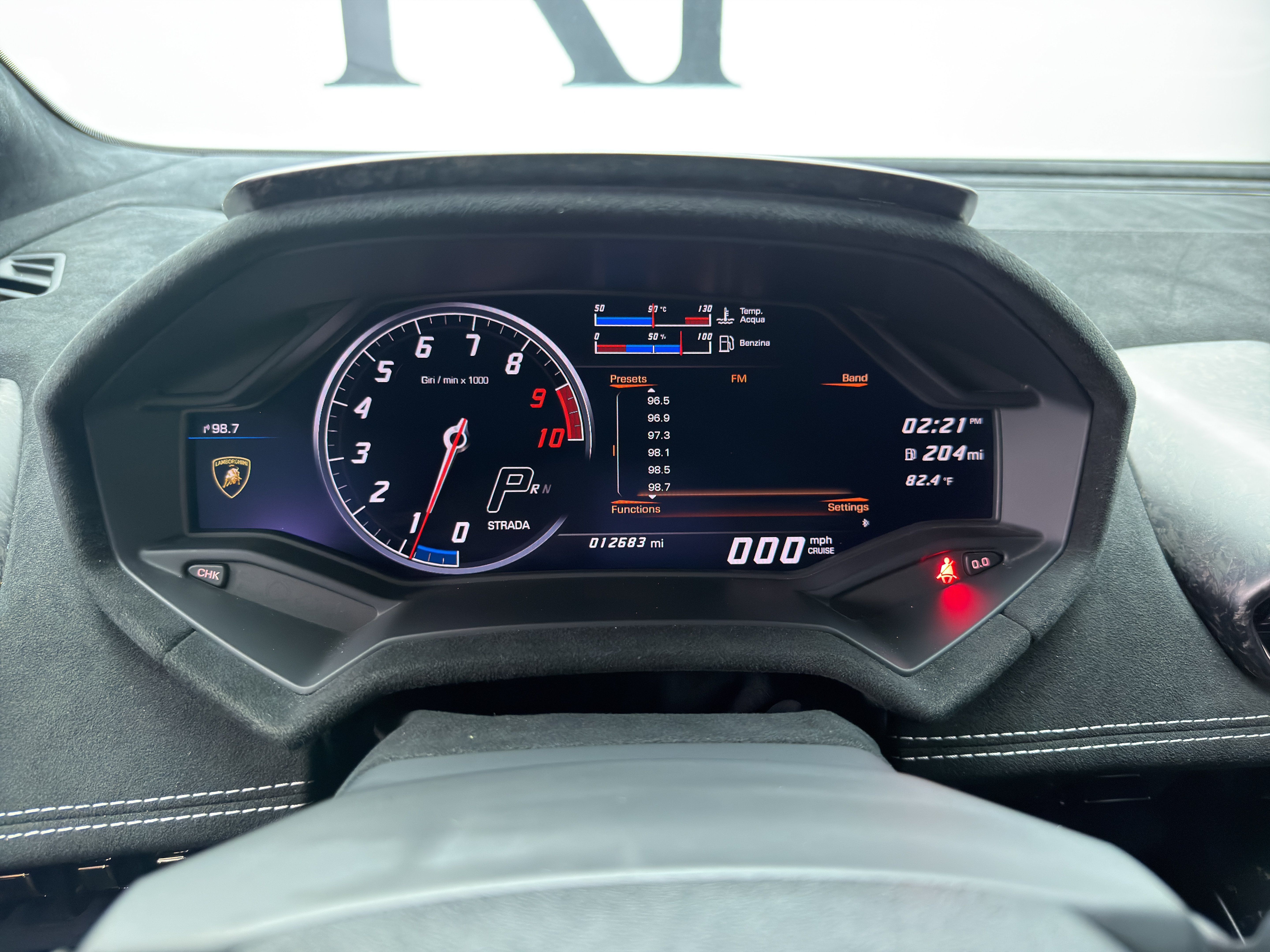 Used 2018 Lamborghini Huracan Performante AWD/4WD image 23