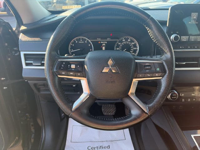 Used 2022 Mitsubishi Outlander SE AWD/4WD image 14