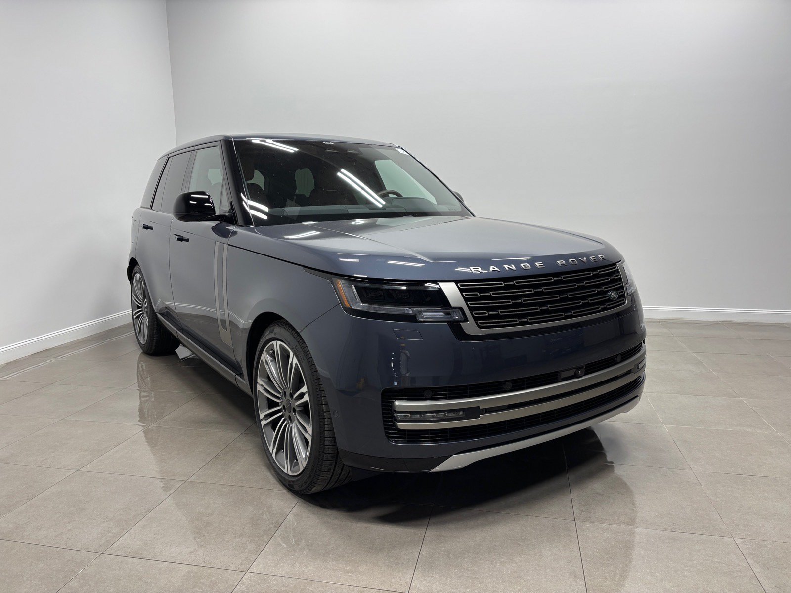New 2026 Land Rover Range Rover SE AWD/4WD image 4