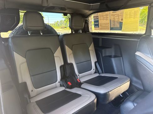 Used 2022 Ford Bronco Wildtrak AWD/4WD image 34