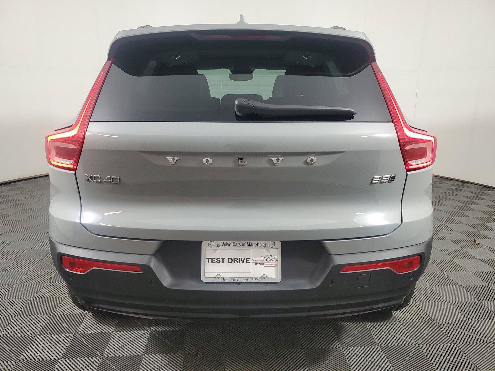 Used 2026 Volvo XC40 B5 Plus w/ Protection Package Premier AWD/4WD image 5