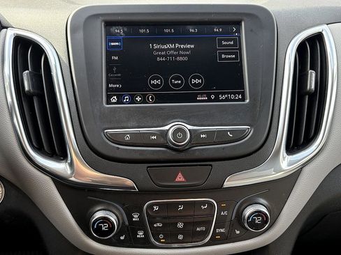 Used 2020 Chevrolet Equinox LT image 22
