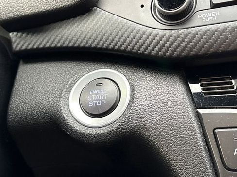 Used 2018 Hyundai Elantra Sport w/ Sport Premium Package 03 image 18