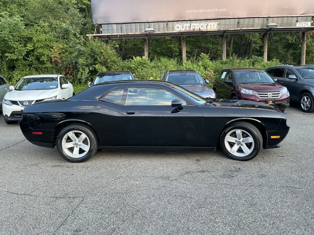 Used 2013 Dodge Challenger SXT RWD image 9