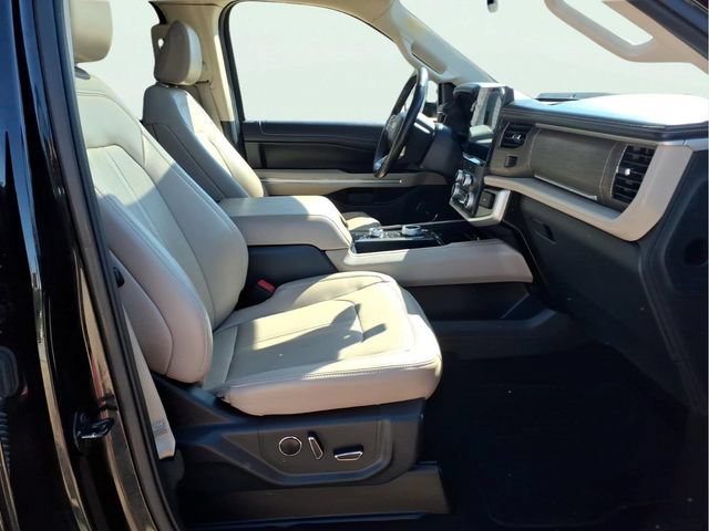 Used 2024 Ford Expedition Limited AWD/4WD image 27