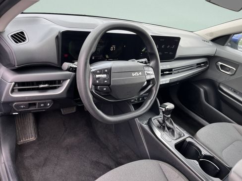Used 2025 Kia K4 FWD image 24