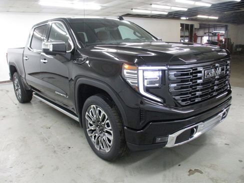 New 2026 GMC Sierra 1500 Denali Ultimate AWD/4WD image 3